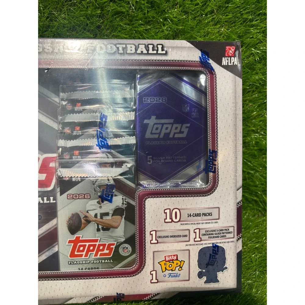 2026 Topps Flagship Football Super Box 147 Cards 10 Packs Bitty Pop Funko Sealed